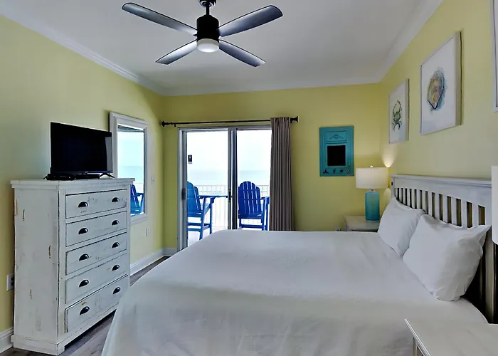 Crystal Shores #401 Apartment