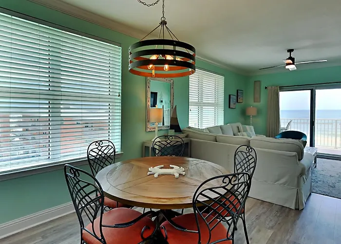 Crystal Shores #401 Apartment *