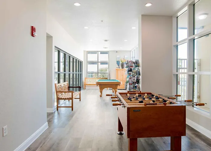Crystal Shores #401 Apartment *