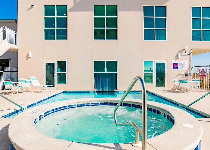 Crystal Shores #401 Apartment *